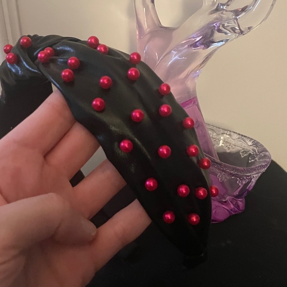 Black Headband with Red Beads - Picture 7 of 7